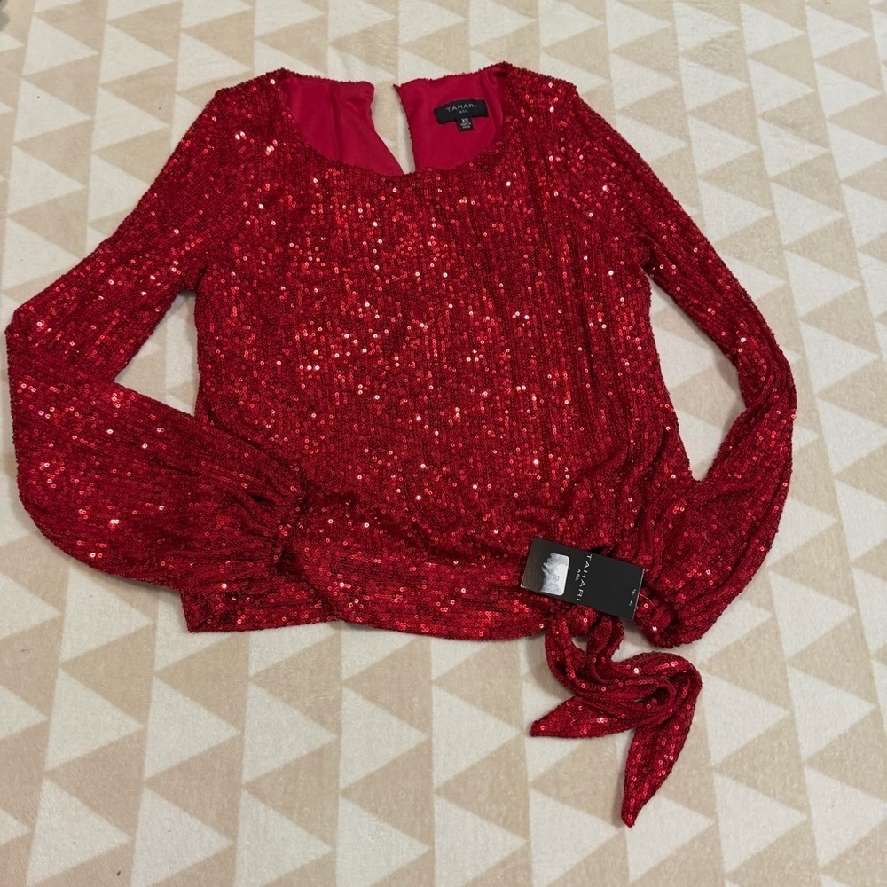 Tahari ASL
Women's Sequin Tie-Hem Blouse